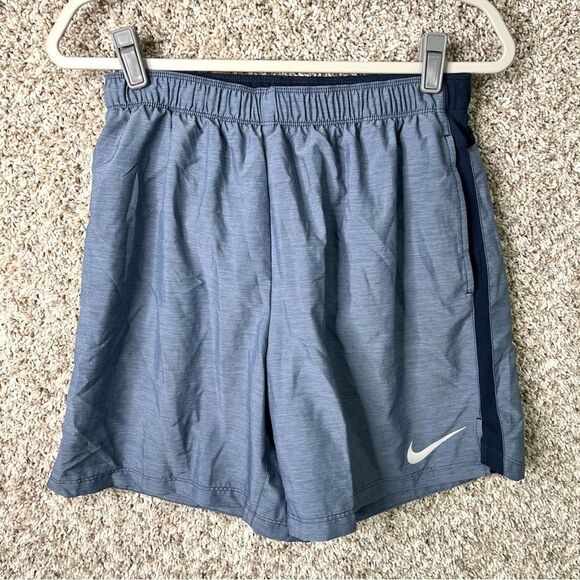 Nike Shorts Men’s Large Dri-Fit Challenger Blue Athletic - Picture 1 of 9